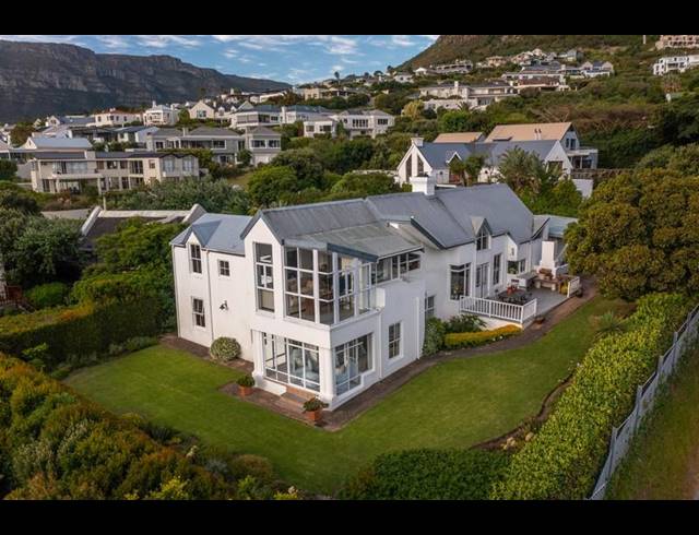 6 BEDROOM HOUSE FOR SALE IN BERG EN DAL